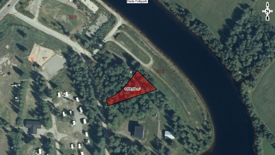 Ortofoto över Hede folkpark, campingen och Ljusnan.